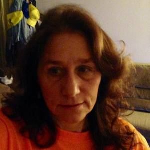 Meet your Posher, Brenda